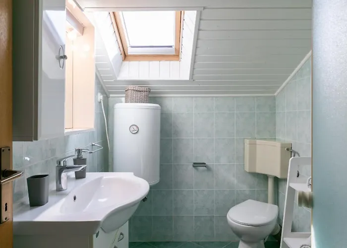 Maja-quiet Island Escape *