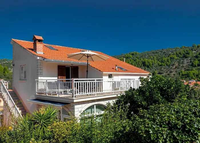 Maja-quiet Island Escape