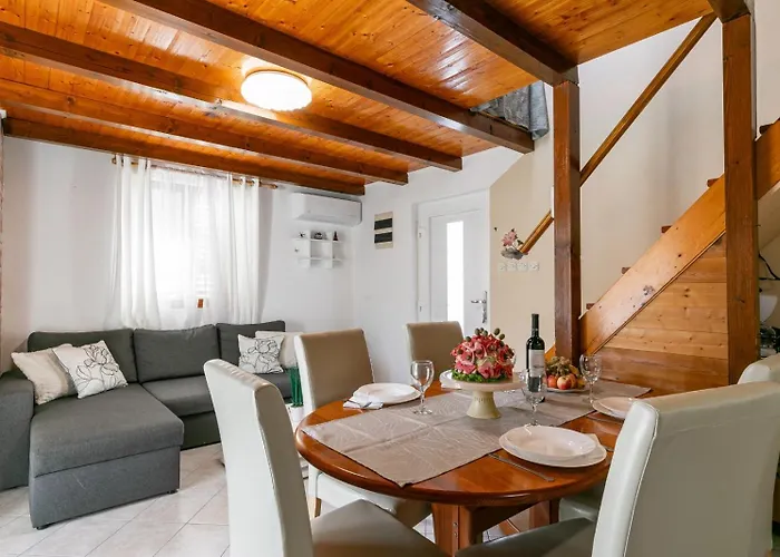 Maja-quiet Island Escape * 尼亚卢卡